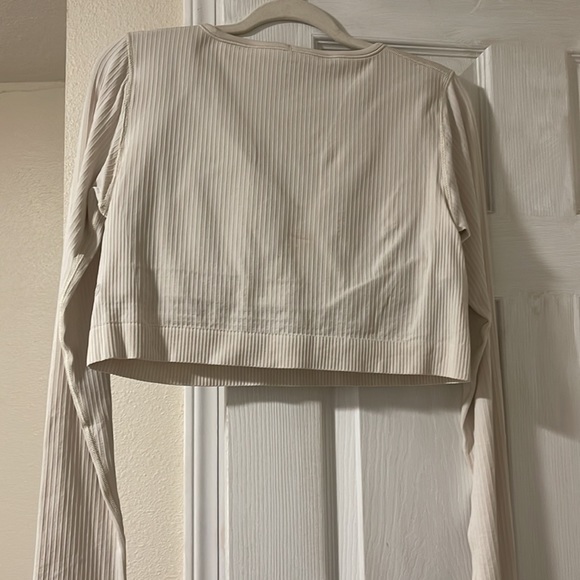 Lululemon Ebb to Street cropped long sleeve size 12 - Picture 3 of 3
